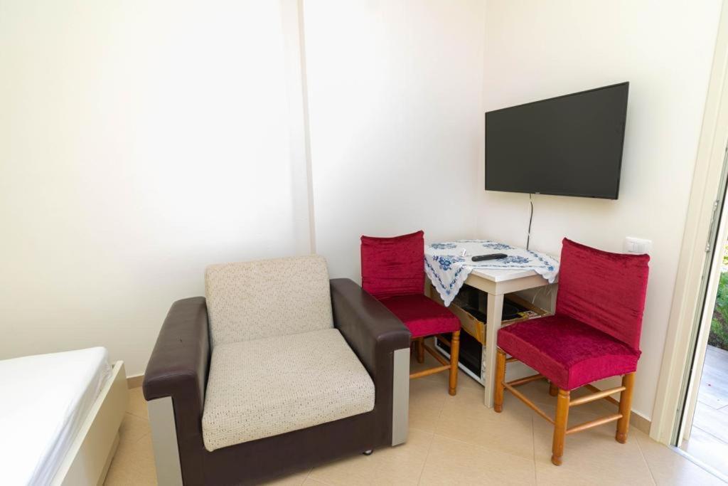 Premier Guest House Vlorë Extérieur photo
