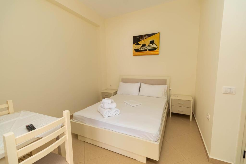 Premier Guest House Vlorë Extérieur photo